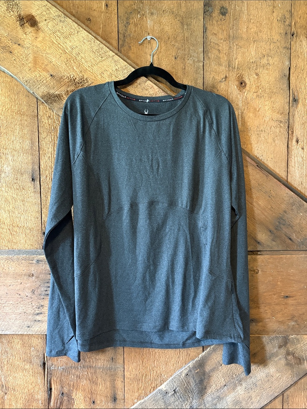 Women’s Long-Sleeve Crew Neck Shirt - Grey
